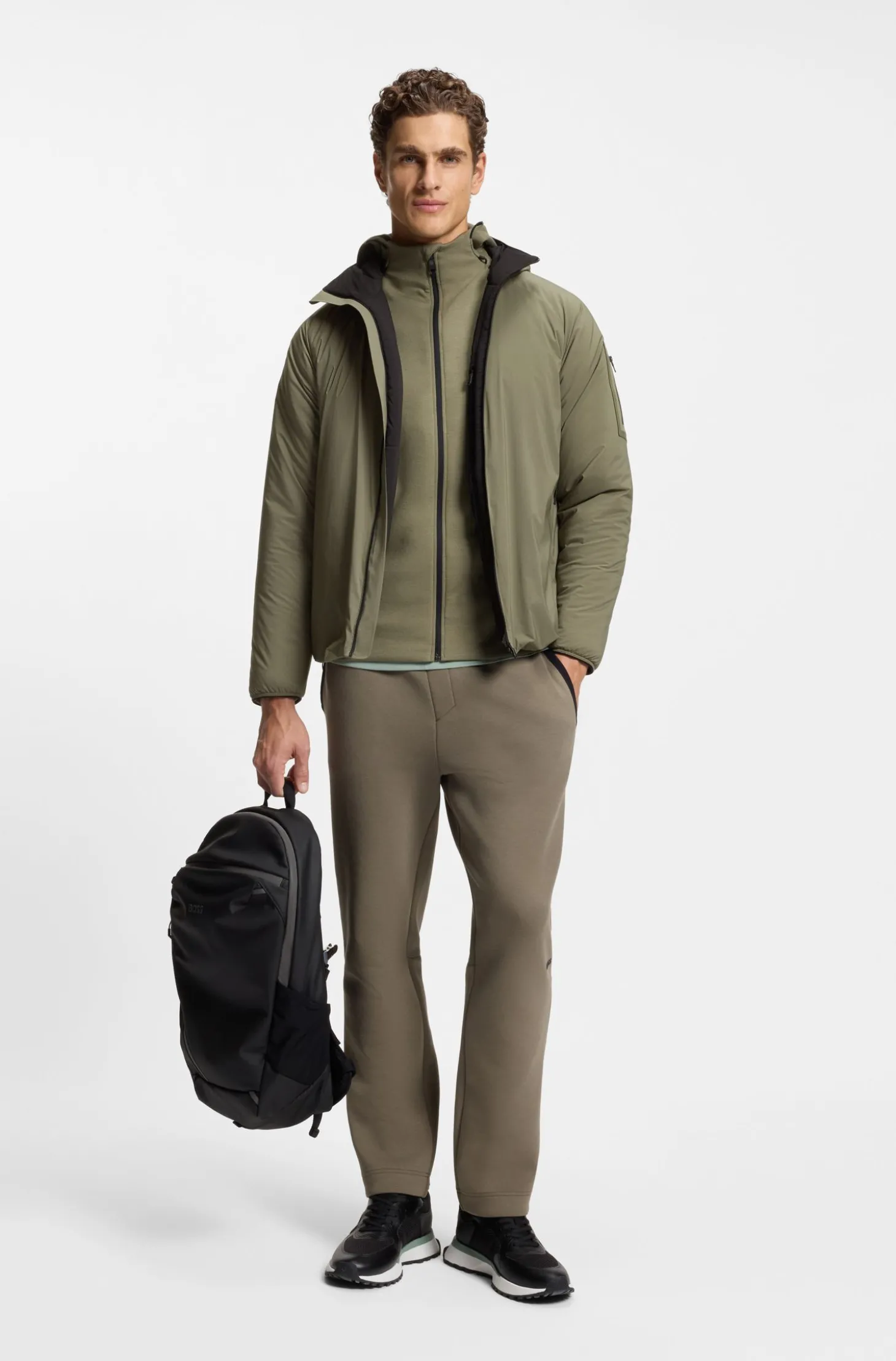 Wasserabweisende Jacke mit verstellbarem Saum
