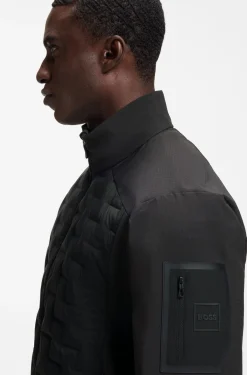 Wasserabweisende Jacke mit zertifizierter Daunenfüllung