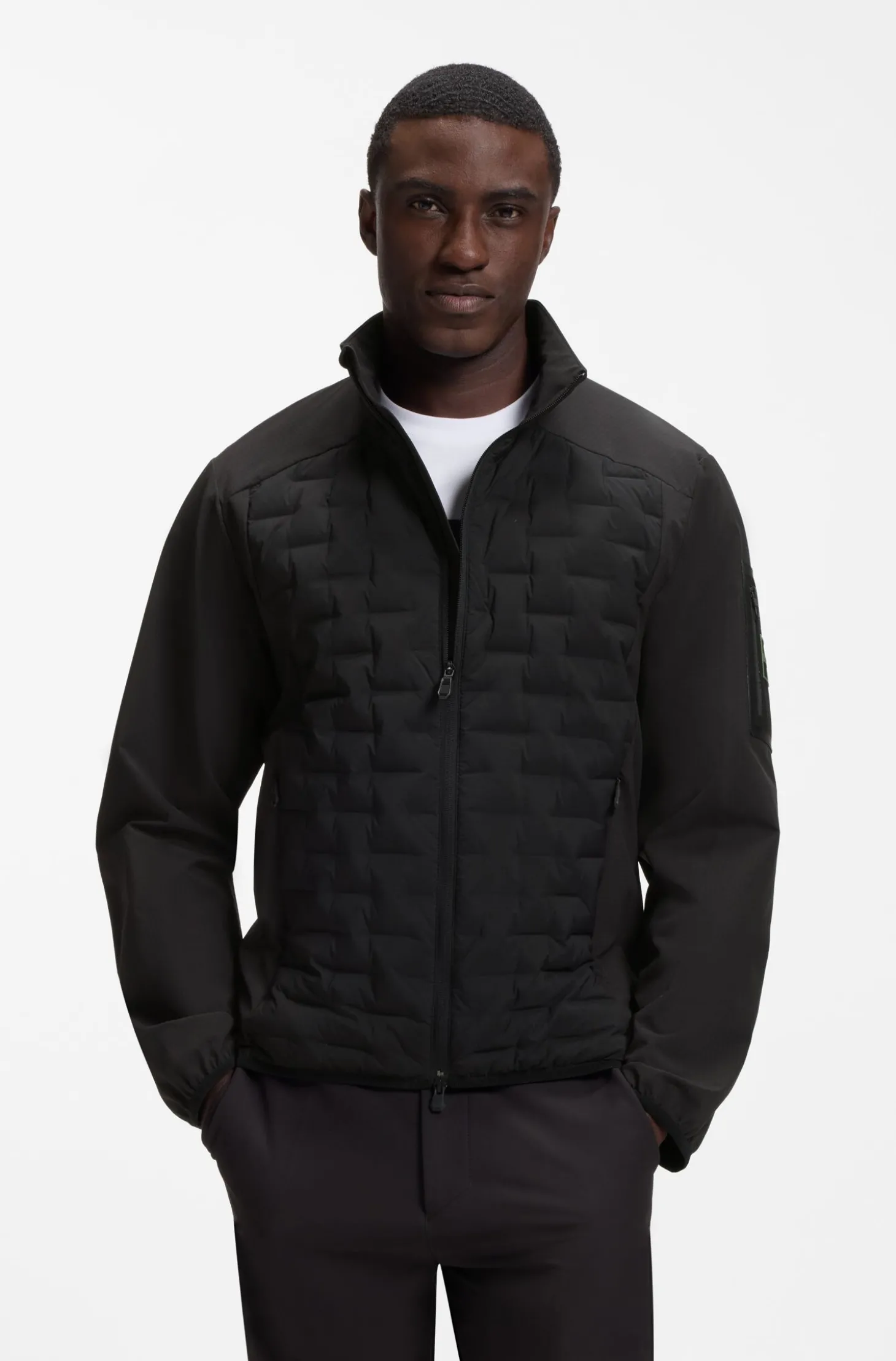 Wasserabweisende Jacke mit zertifizierter Daunenfüllung