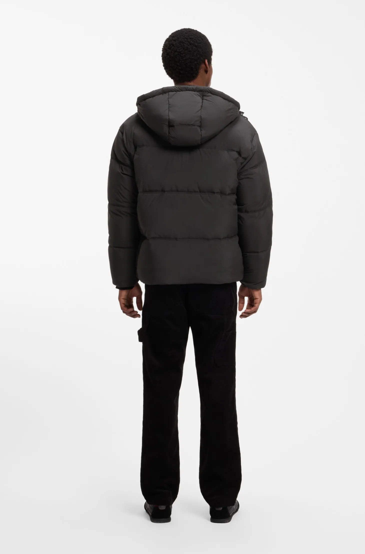 Wasserabweisende Relaxed-Fit Jacke mit Logo-Badge