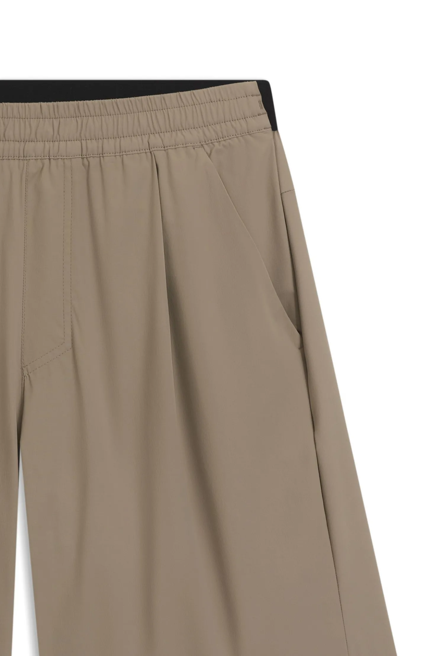 Wasserabweisende Shorts mit feiner Waffelstruktur