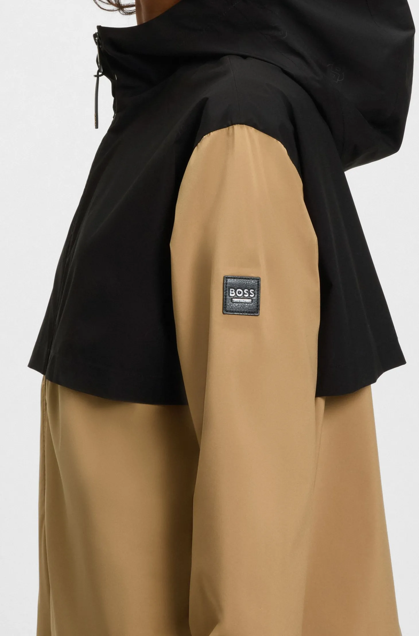 Wasserdichte Reitsport-Regenjacke mit Double-B-Monogrammen