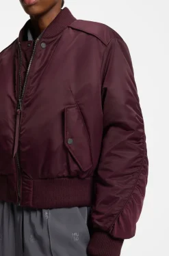 Wattierte Bomberjacke mit wasserabweisendem Finish und Raffungen