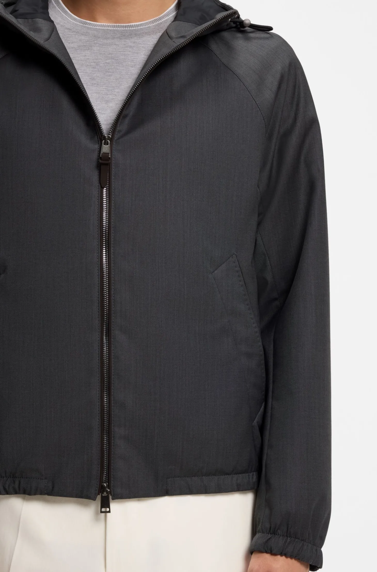Windbreaker aus Schurwolle mit Kapuze