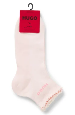 Zweierpack gerippte kurze Socken