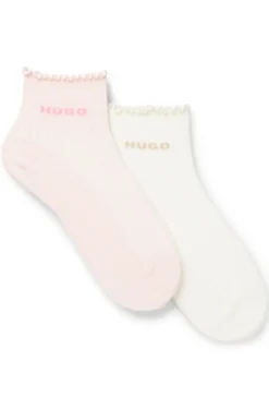 Zweierpack gerippte kurze Socken