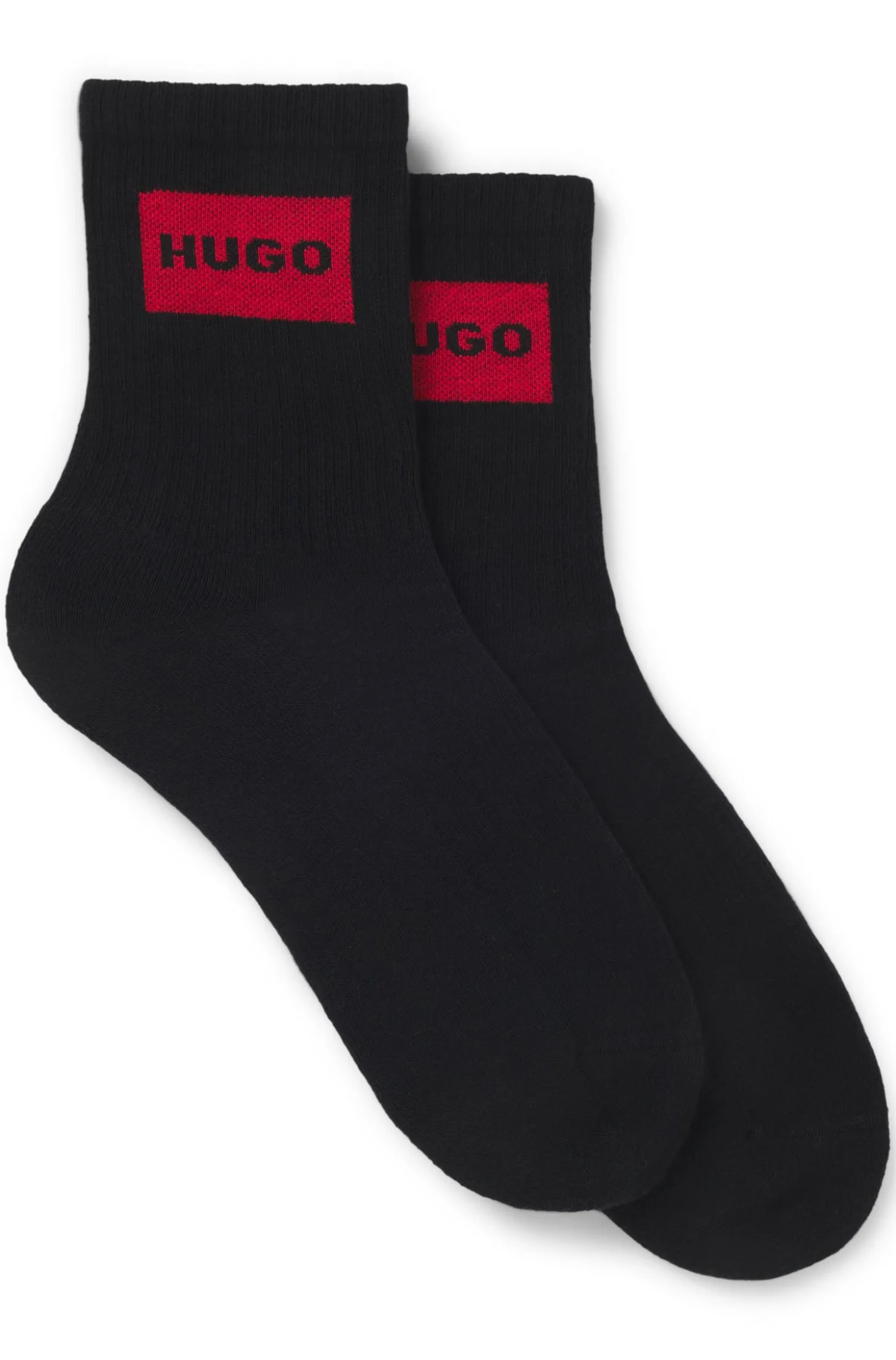 Zweierpack kurze Socken mit roten Logos