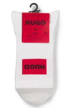 Zweierpack kurze Socken mit roten Logos