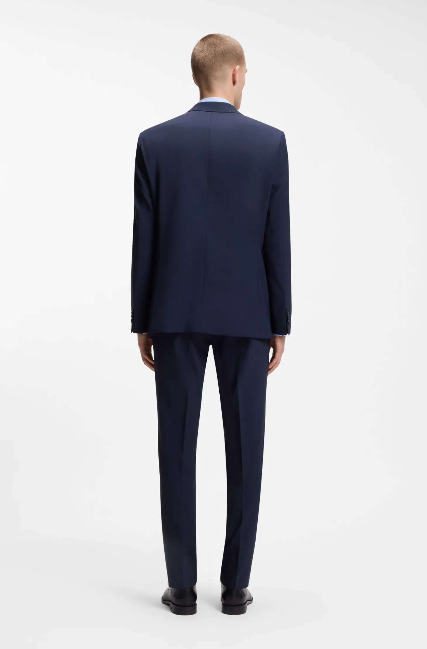 Zweiteiliger Regular-Fit Anzug aus Stretch-Wolle