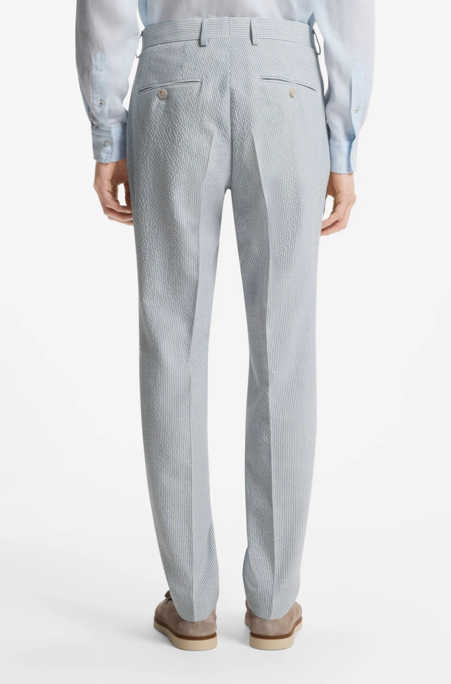 Zweiteiliger Slim-Fit Anzug aus elastischem Seersucker